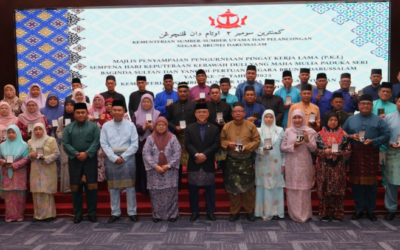 MAJLIS PENYAMPAIAN PENGURNIAAN PINGAT KERJA LAMA (P.K.L) SEMPENA HARI KEPUTERAAN KEBAWAH DULI YANG MAHA MULIA PADUKA SERI BAGINDA SULTAN DAN YANG DI PERTUAN NEGARA BRUNEI DARUSSALAM YANG KE 79 TAHUN BAGI TAHUN 2025