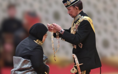ISTIADAT MENGADAP DAN MENGURNIAKAN BINTANG-BINTANG KEBESARAN NEGARA BRUNEI DARUSSALAM SEMPENA SAMBUTAN ULANG TAHUN HARI KEPUTERAAN KEBAWAH DULI YANG MAHA MULIA PADUKA SERI BAGINDA SULTAN DAN YANG DI-PERTUAN NEGARA BRUNEI DARUSSALAM KE-80 TAHUN